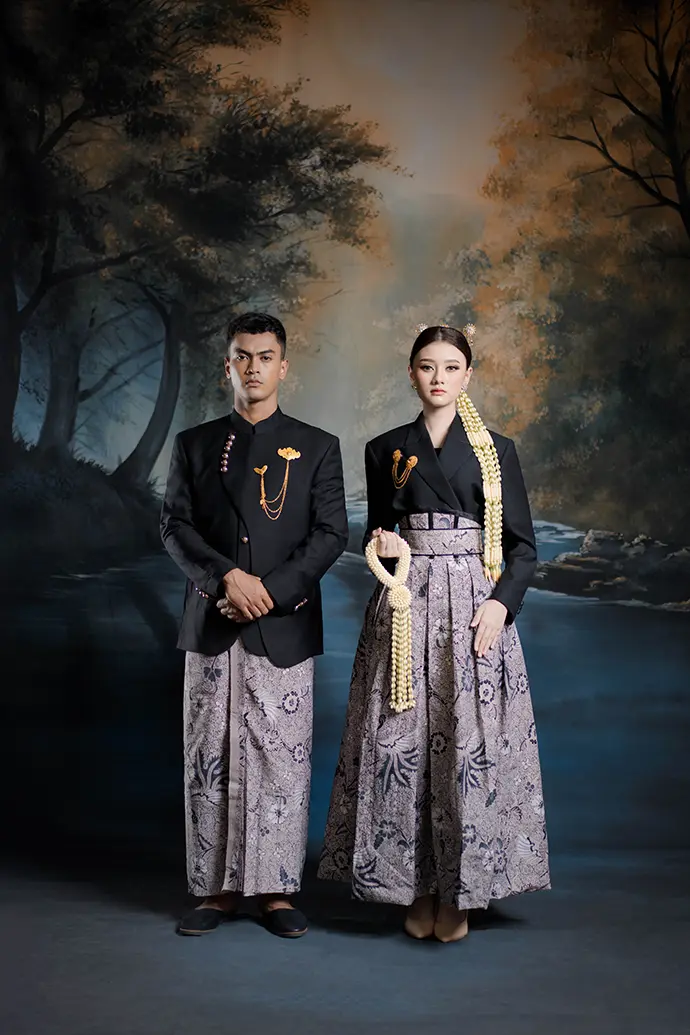 Foto Prewedding adat jawa tema elegant